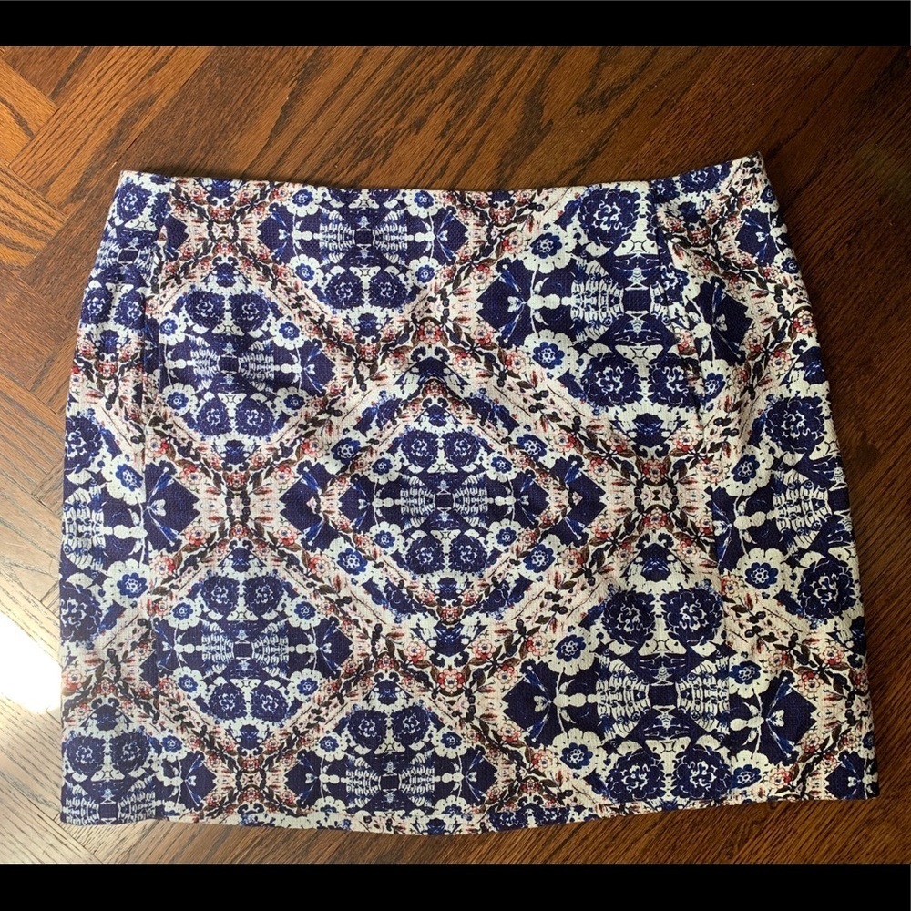 Joe Fresh floral skirt with pockets size 16